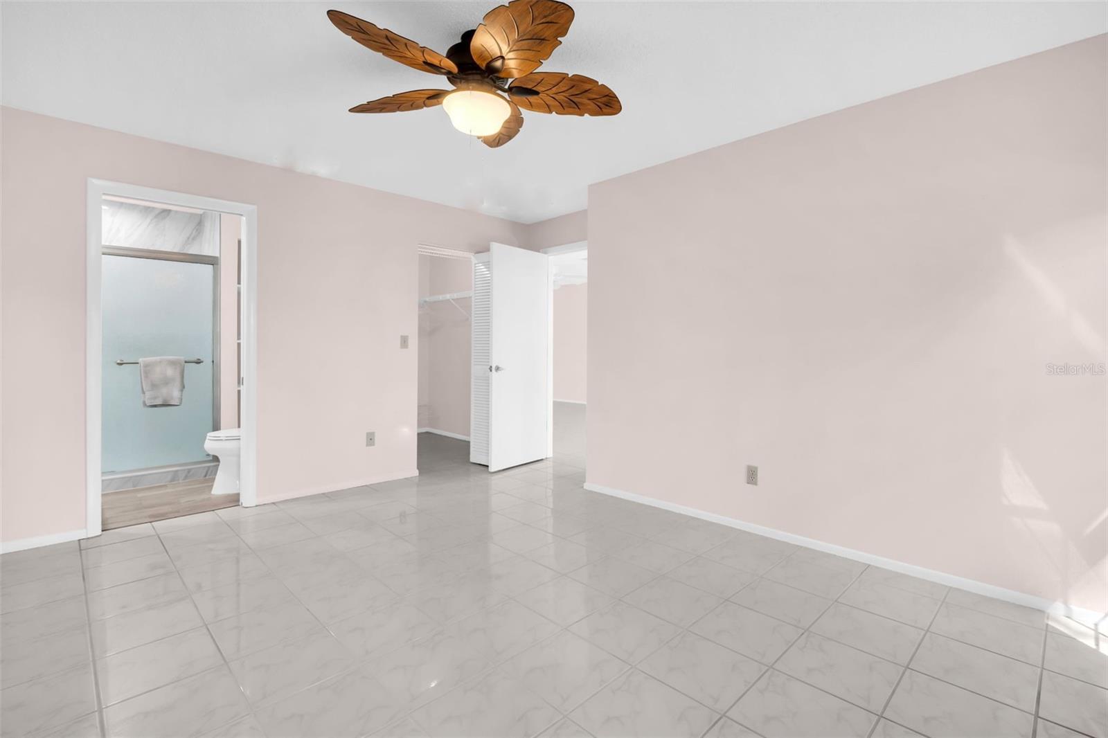 En suite left; walk in closet to the right~