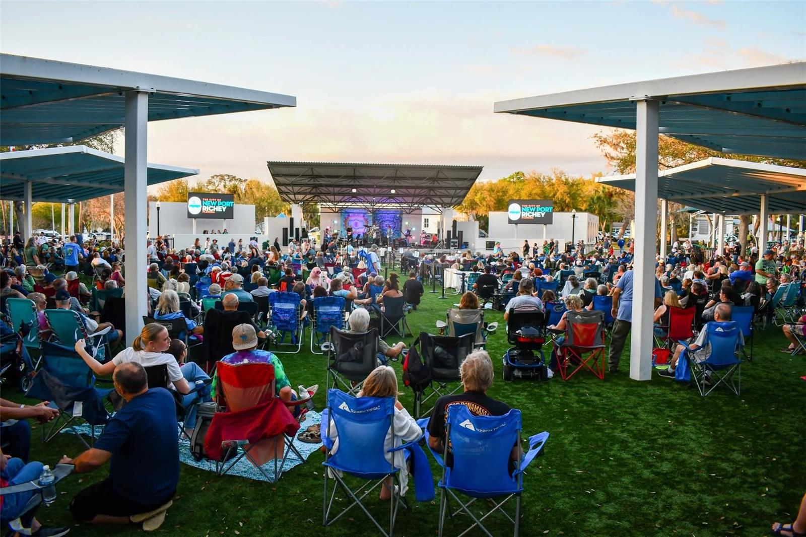 DOWNTOWN NPR CONCERTS IN THE PARADE