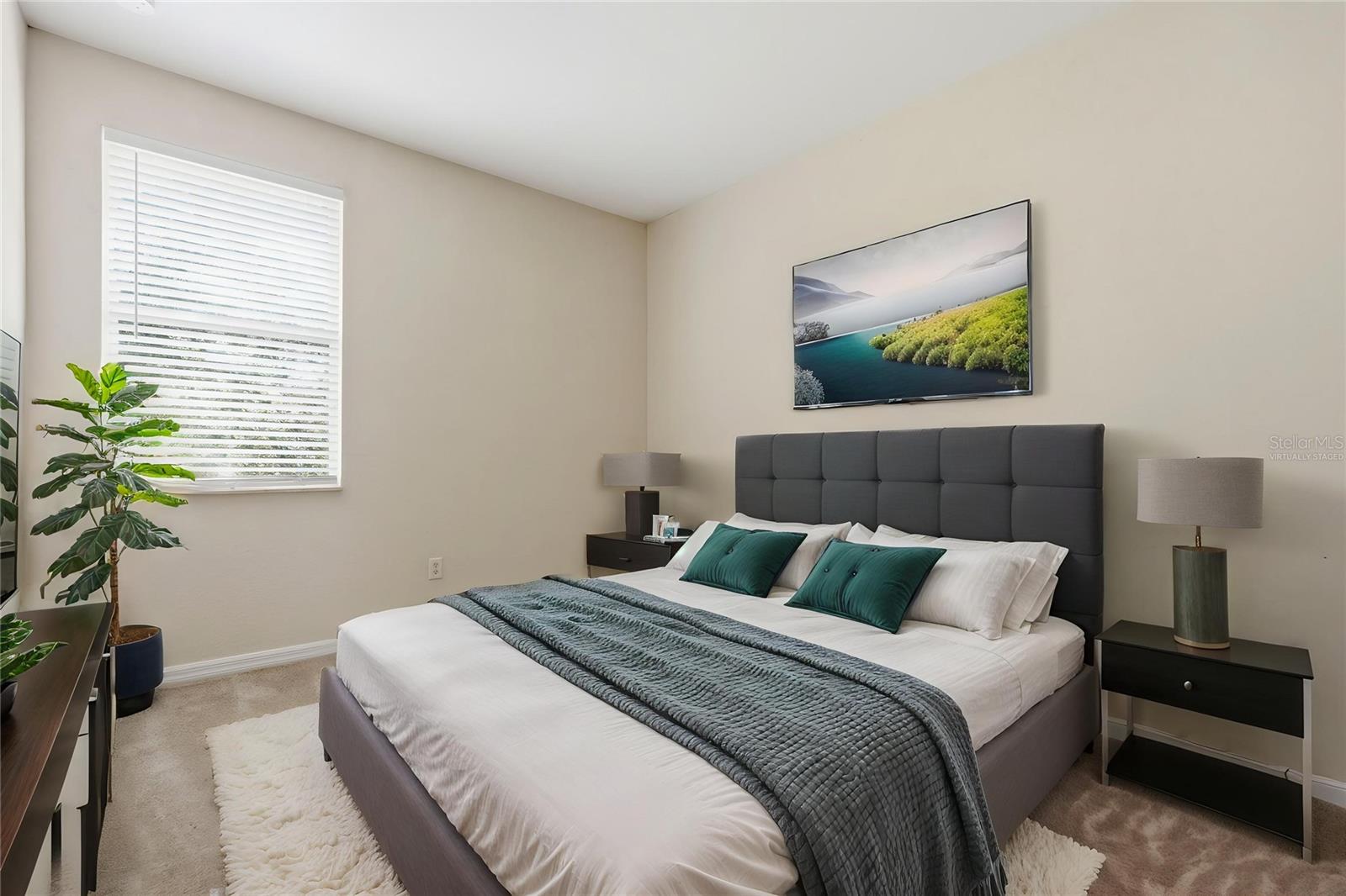 This photo has been Virtually Staged.