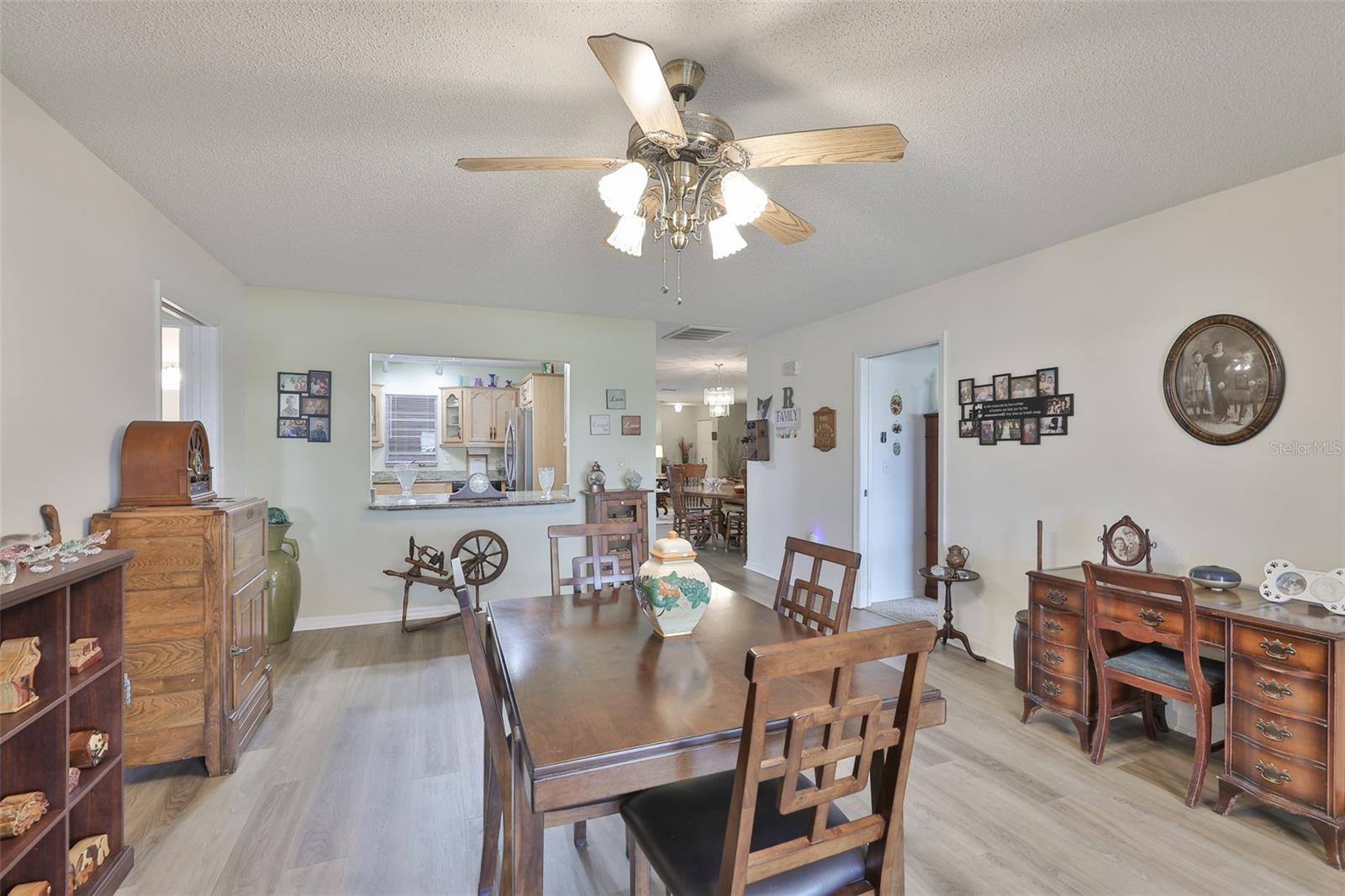 Great Room & Split Bedroom En Suites, Lovely LVT Plank Flooring Throughout Main Living & Sun Room