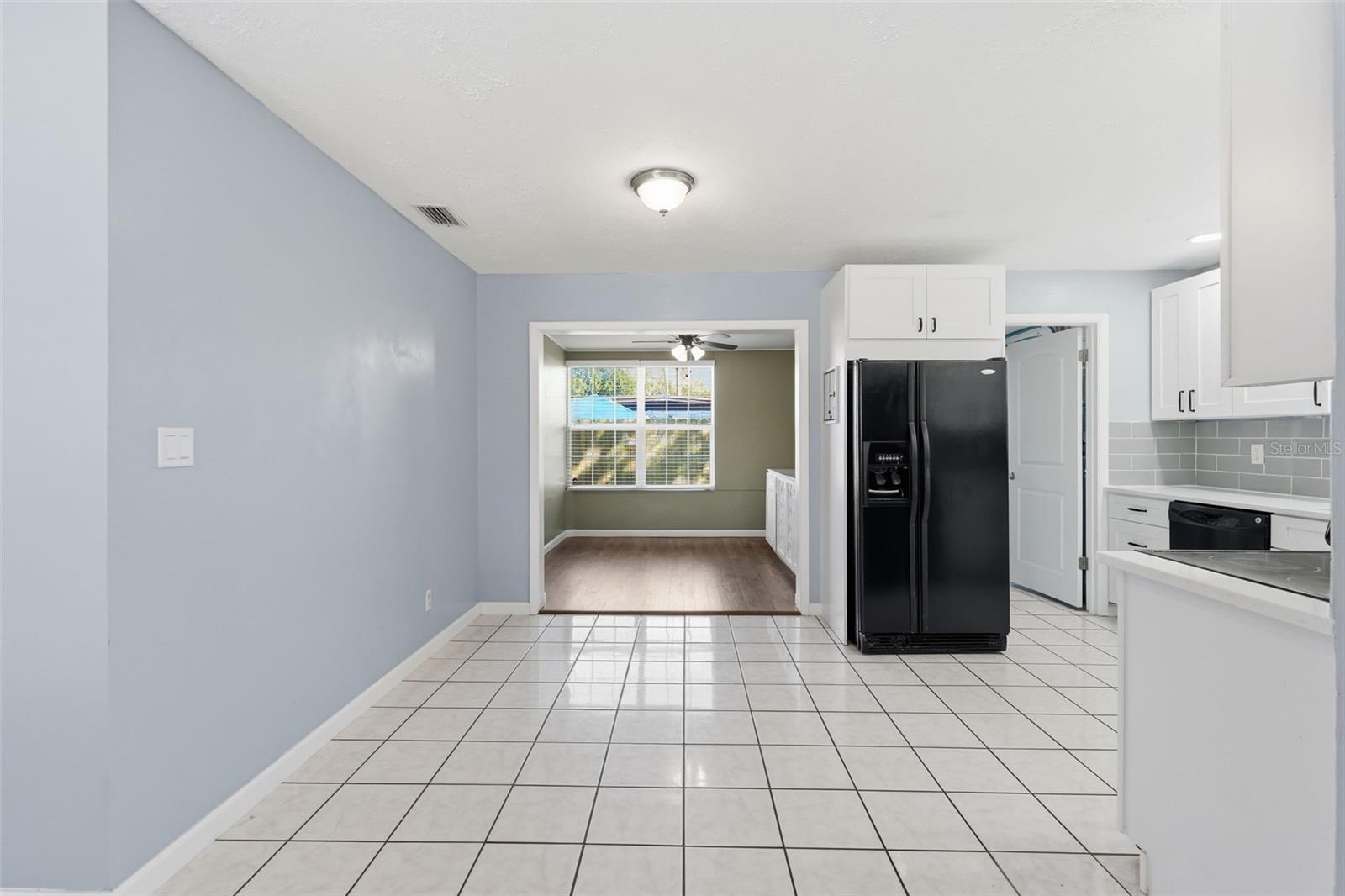 Dining - BONUS ROOM - Kitchen