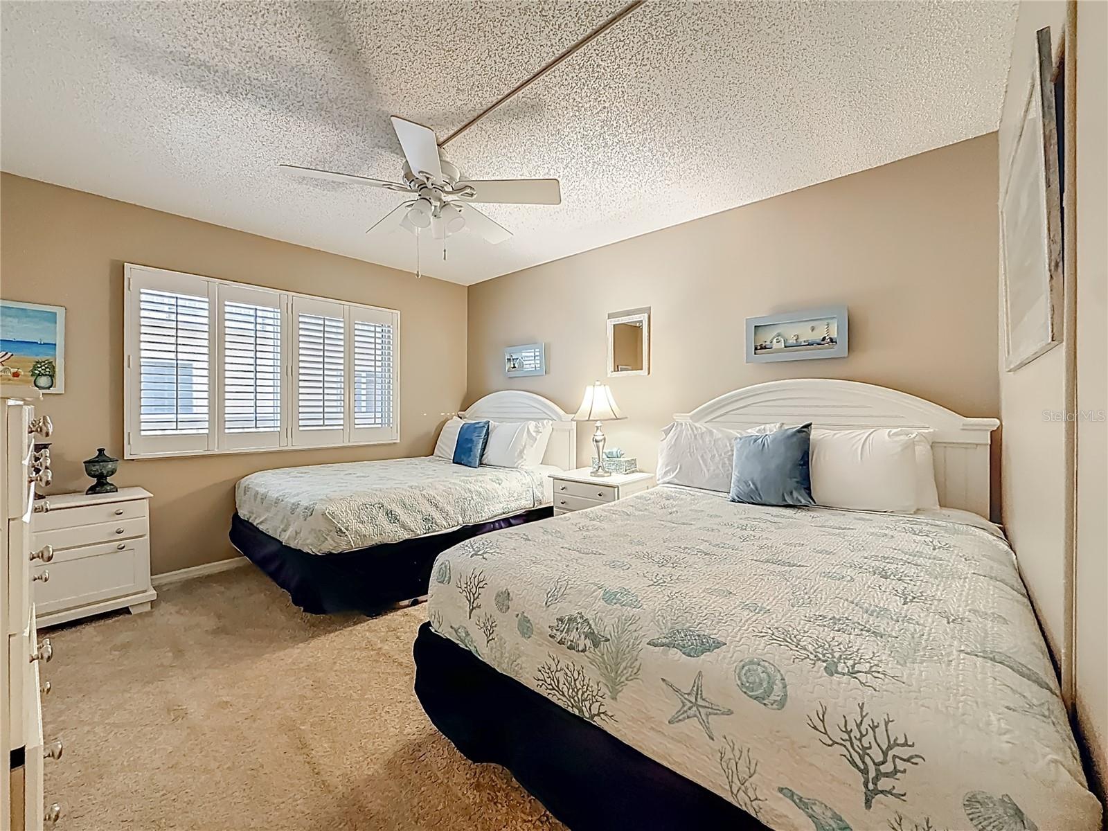 Second Bathroom with plenty of Light!