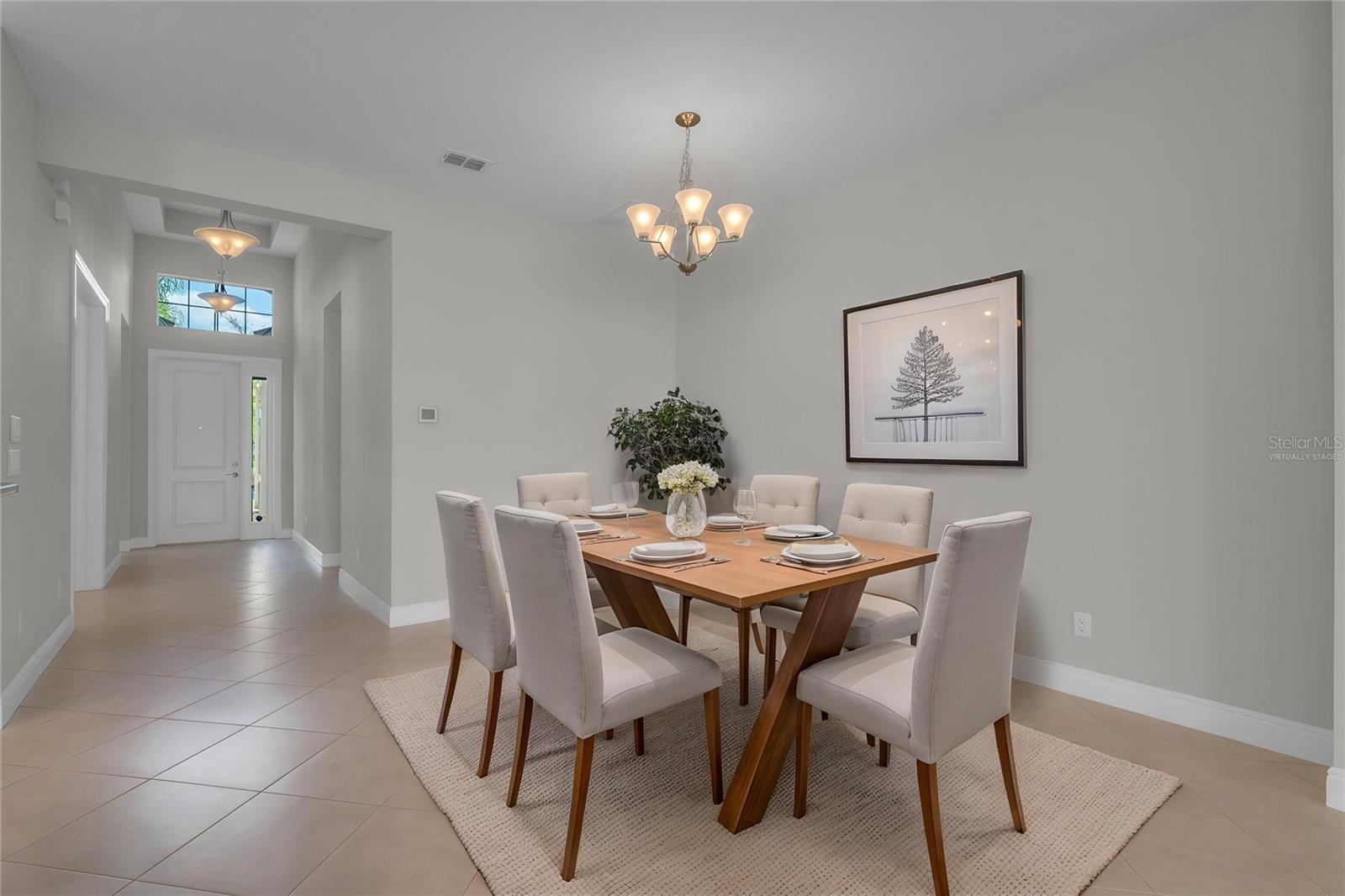 This photo has been virtually staged.