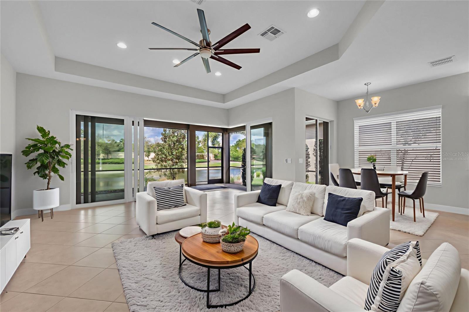 This photo has been virtually staged.