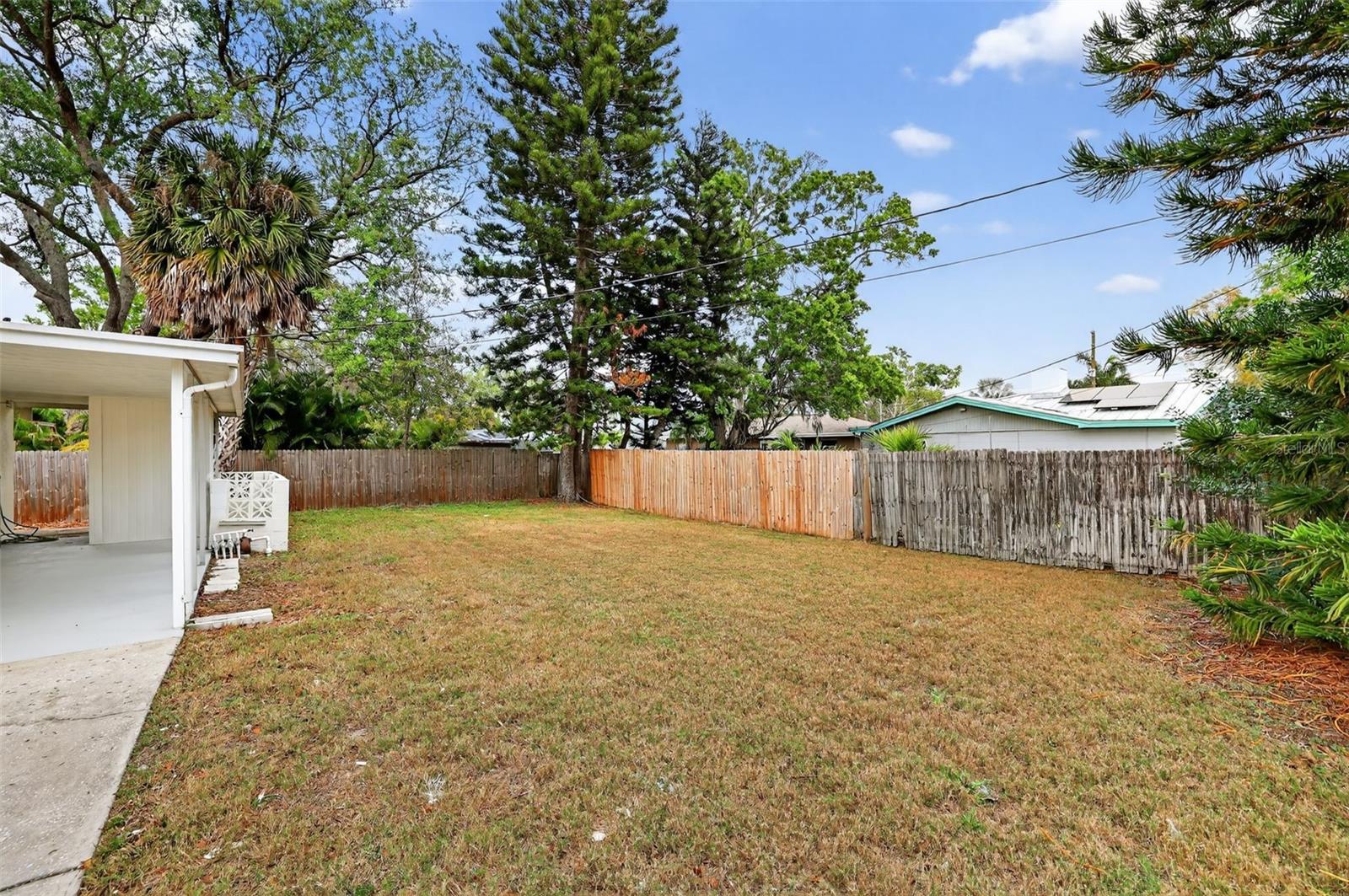 Great yard for pets, gardening, or entertaining