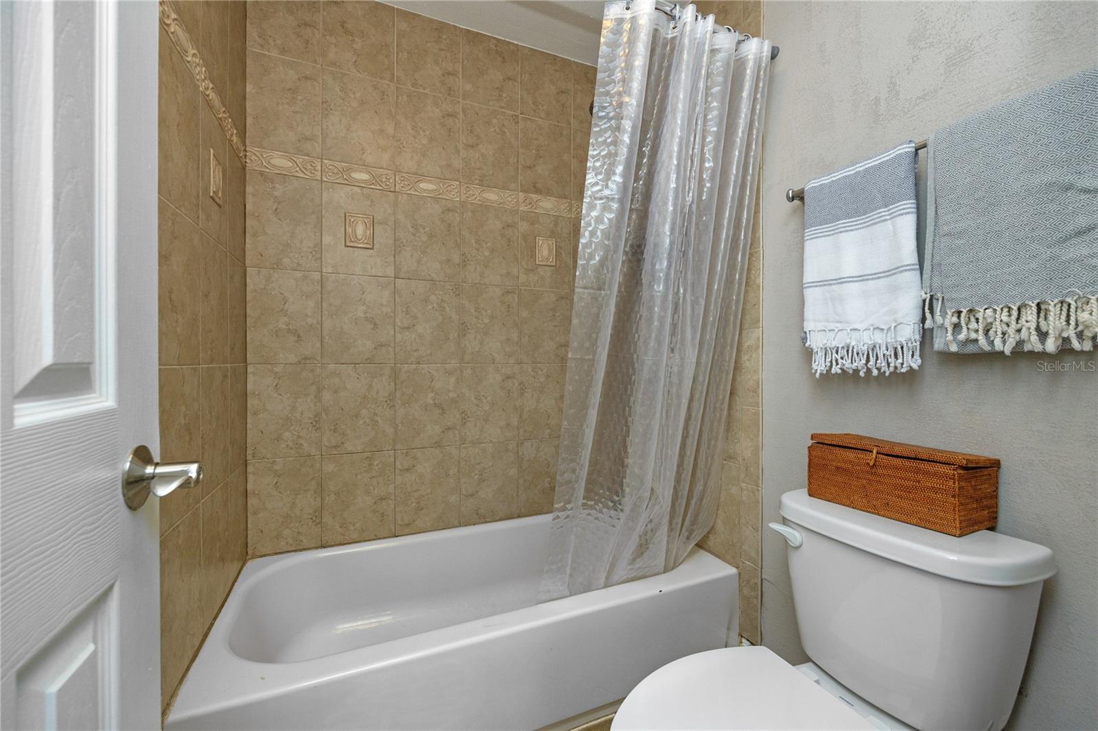 Tub in the Jack & Jill bathroom