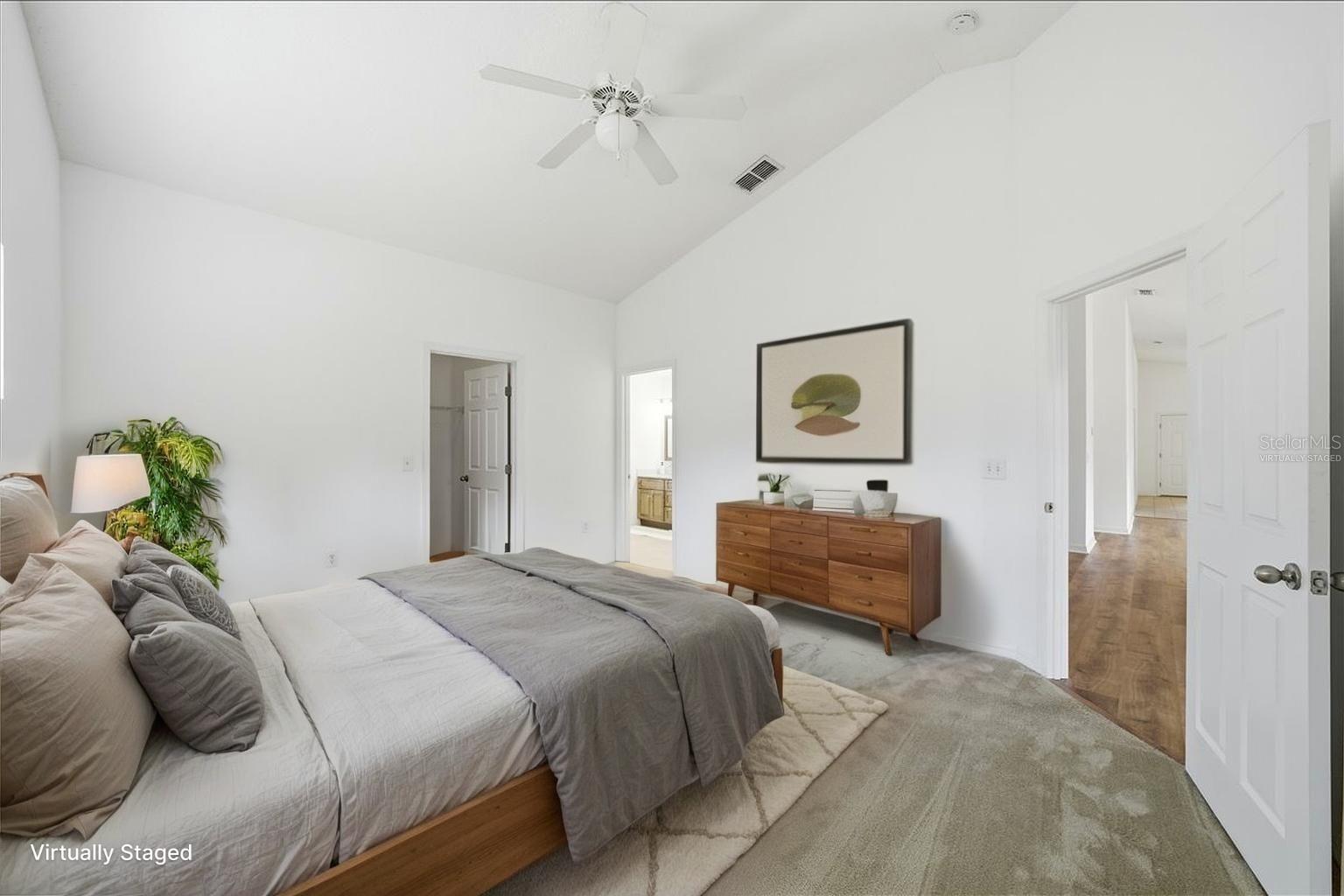 Primary bedroom - Virtually staged