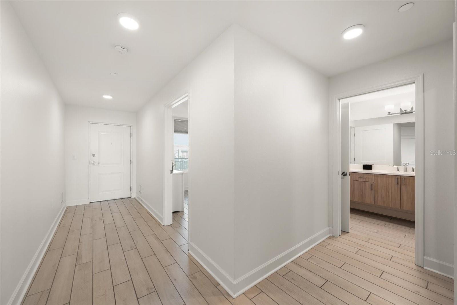 Walkway to secondary rooms and entry