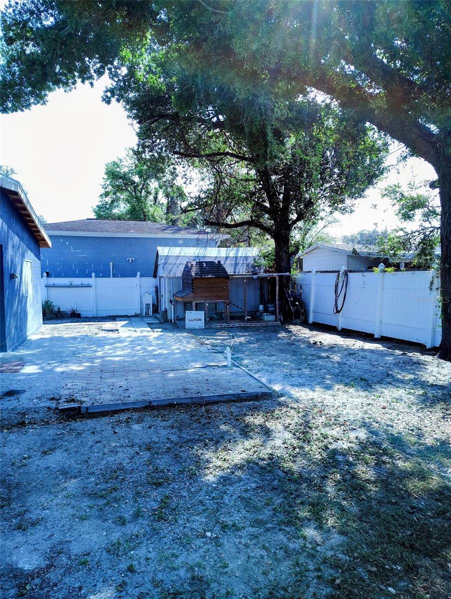 RIGHT SIDE OF THE BACKYARD