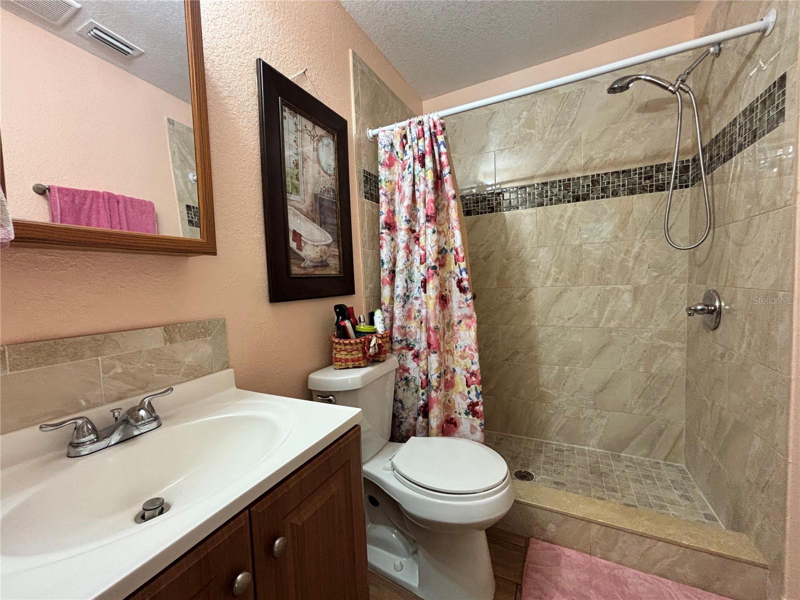 Fourth bedroom bathroom