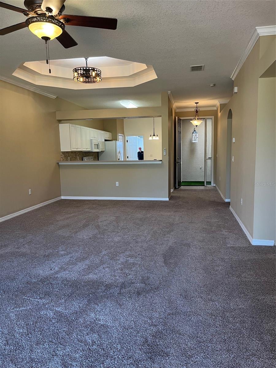 LIVING ROOM/DINING ROOM/KITCHEN