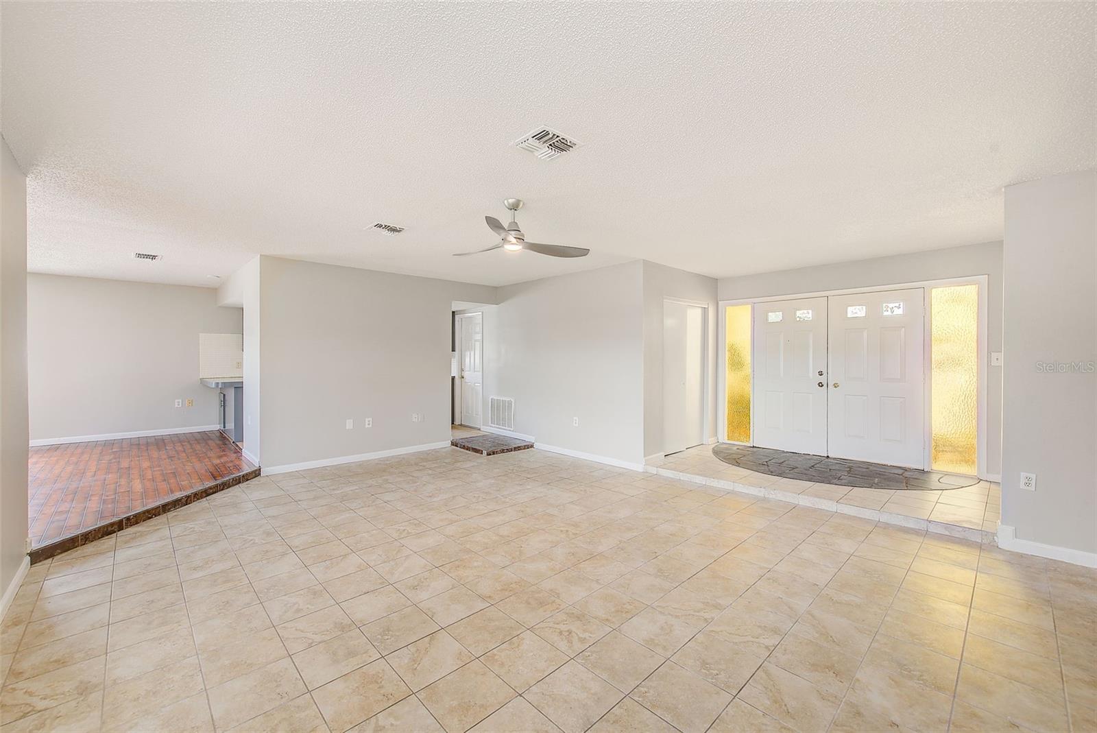 LIVING OR GREAT ROOM