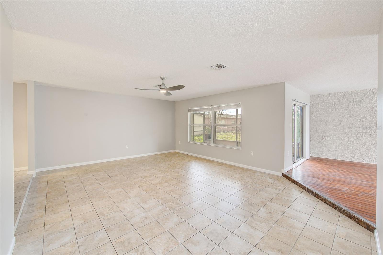 LIVING OR GREAT ROOM