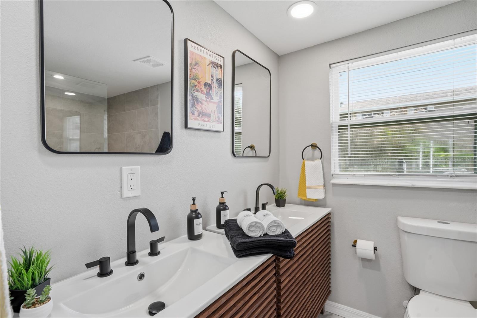 everything is new in this primary bath