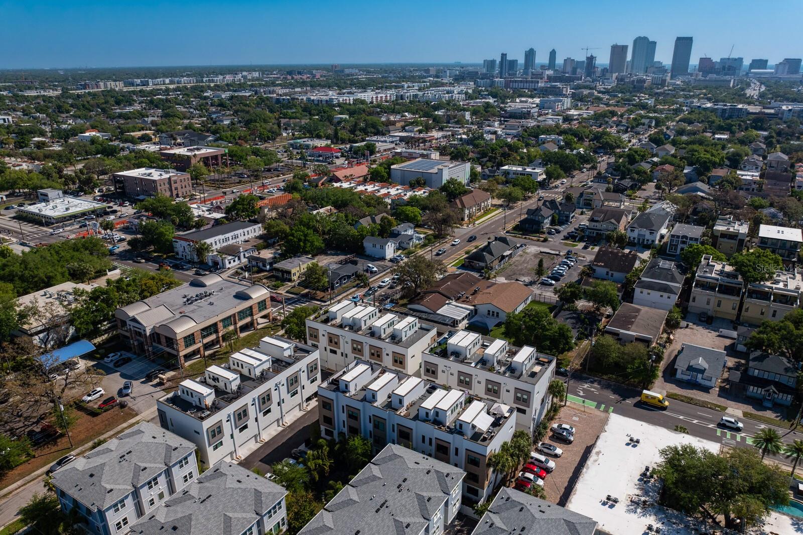 Approx 2 miles to downtown Tampa