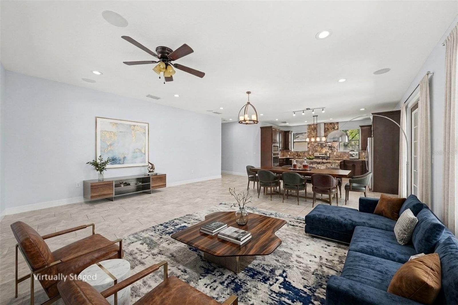 Living room/ Dining Combo