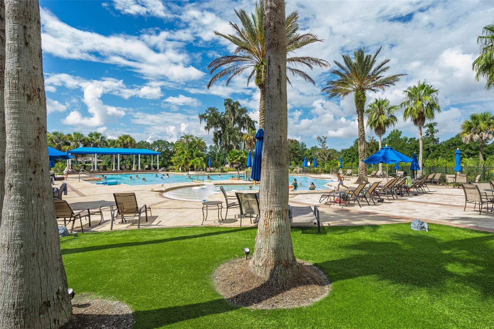 Southern Hills Community Pool and Cafe