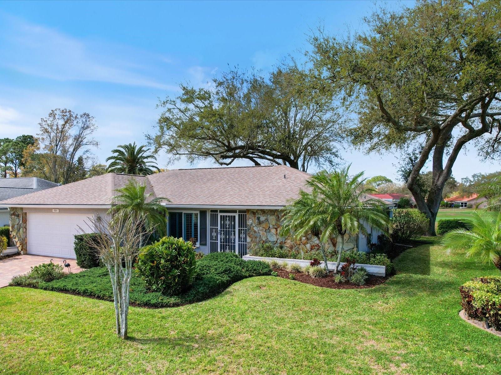 Fantastic curb appeal!