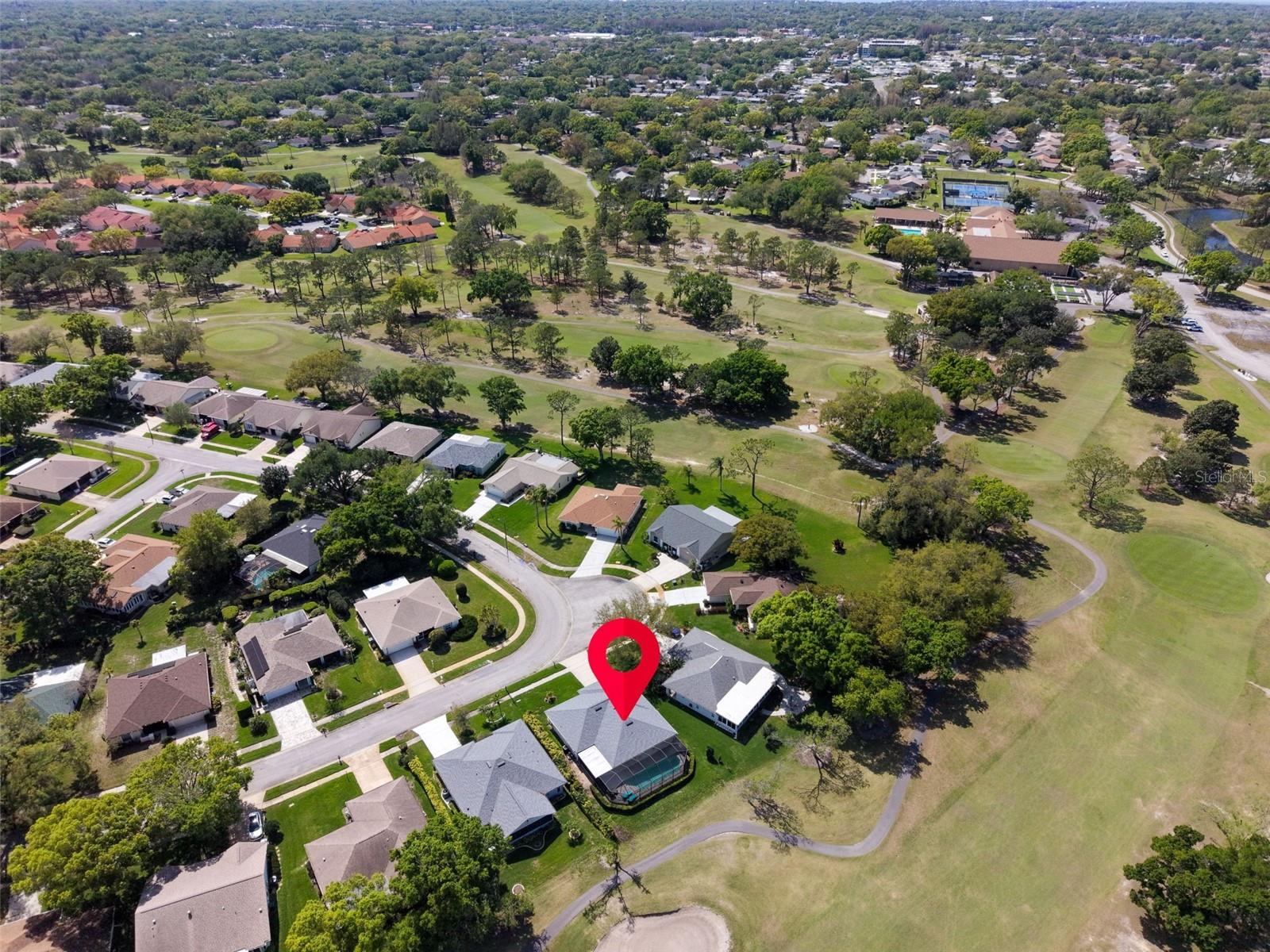 The main clubhouse facilities & amenities are just a short stroll away~