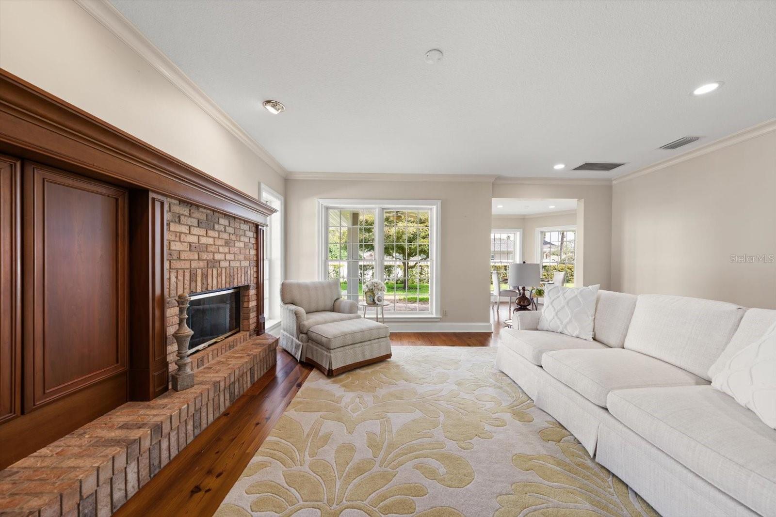 Expansive areas to entertain or relax, this property maintains sophisticated privacy throughout.