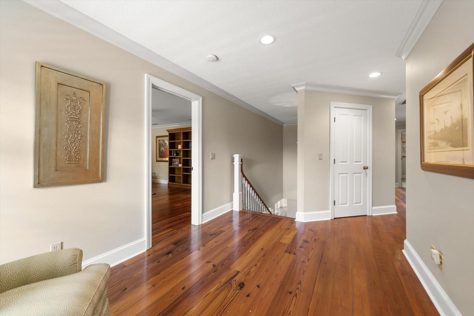 Second level landing area