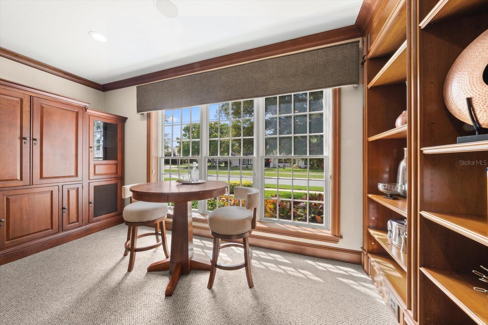 Extensive built-ins, the library/den provides space for relaxing and appreciating a lifestyle that you deserve!