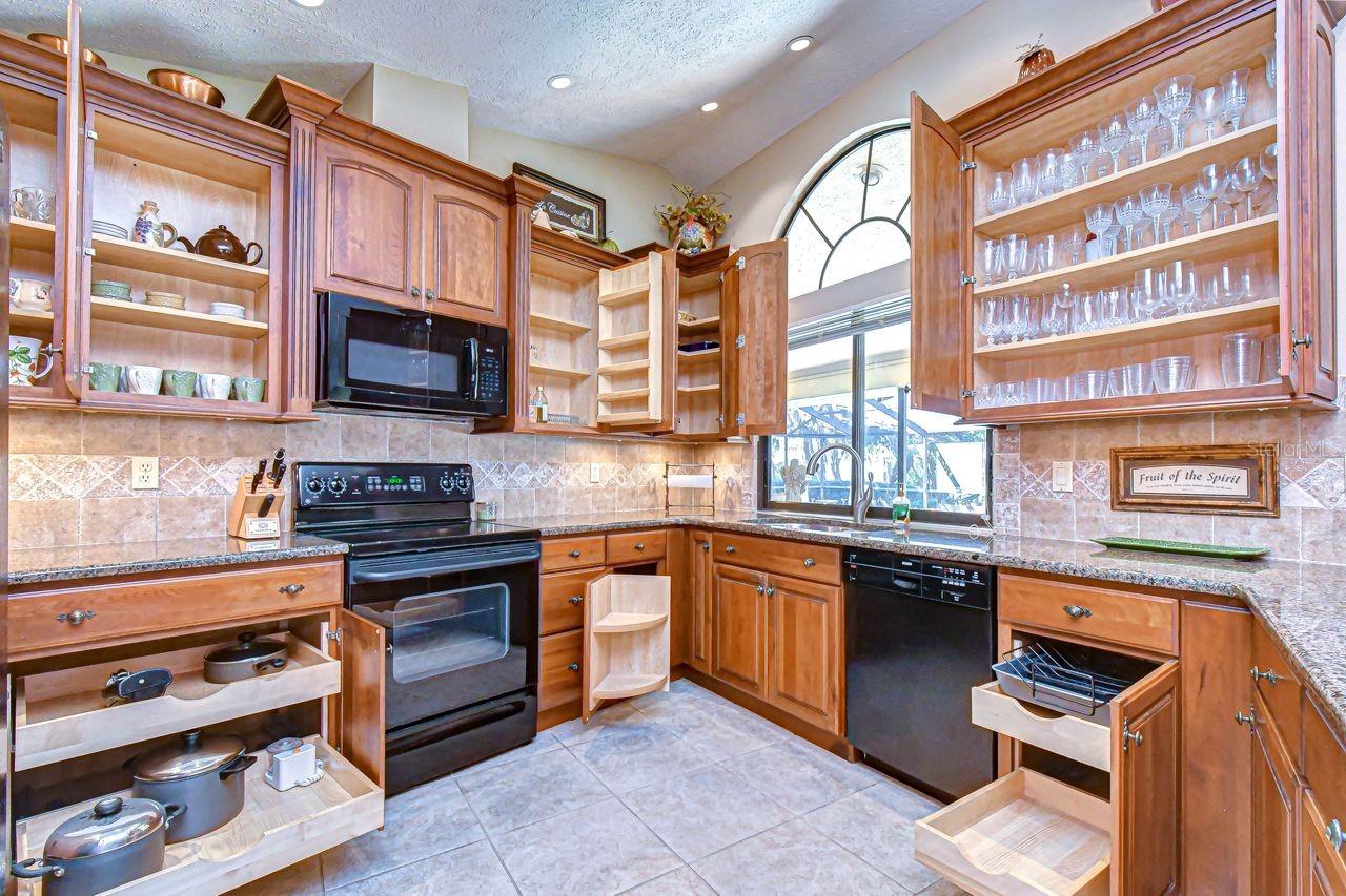 Lots of Pull out shelving for easy storage