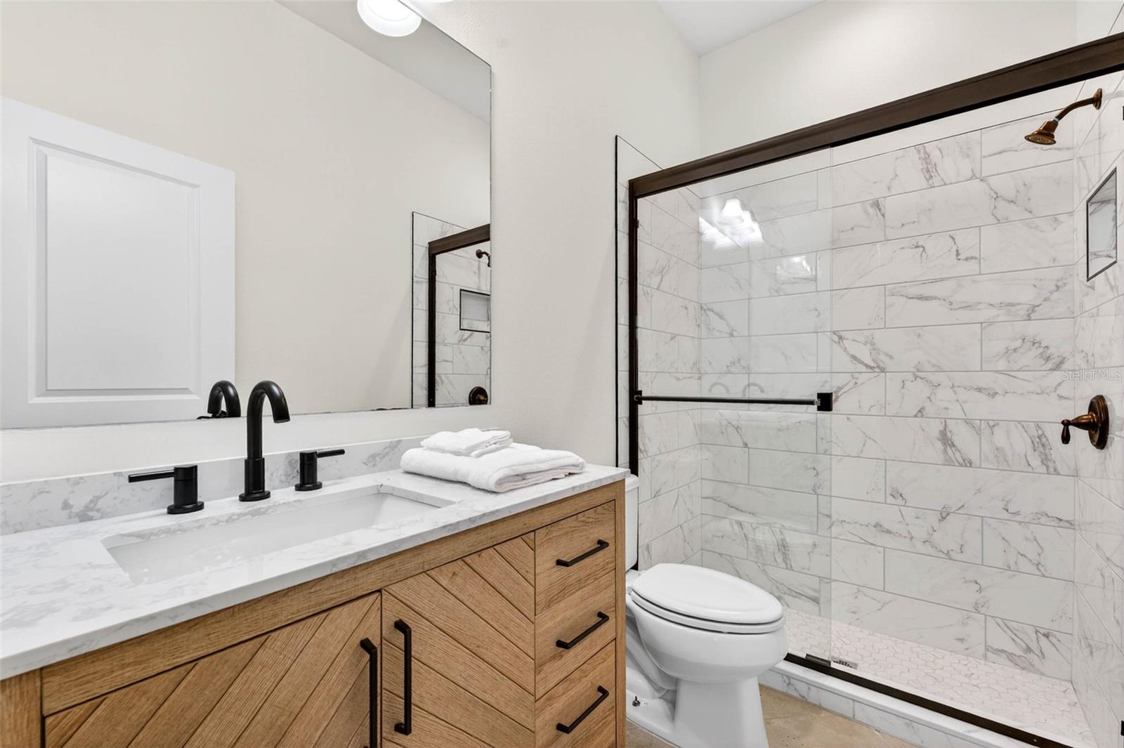 Ensuite bathroom to bedroom 4