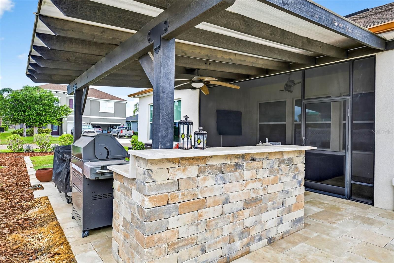 Built in outdoor bar area.