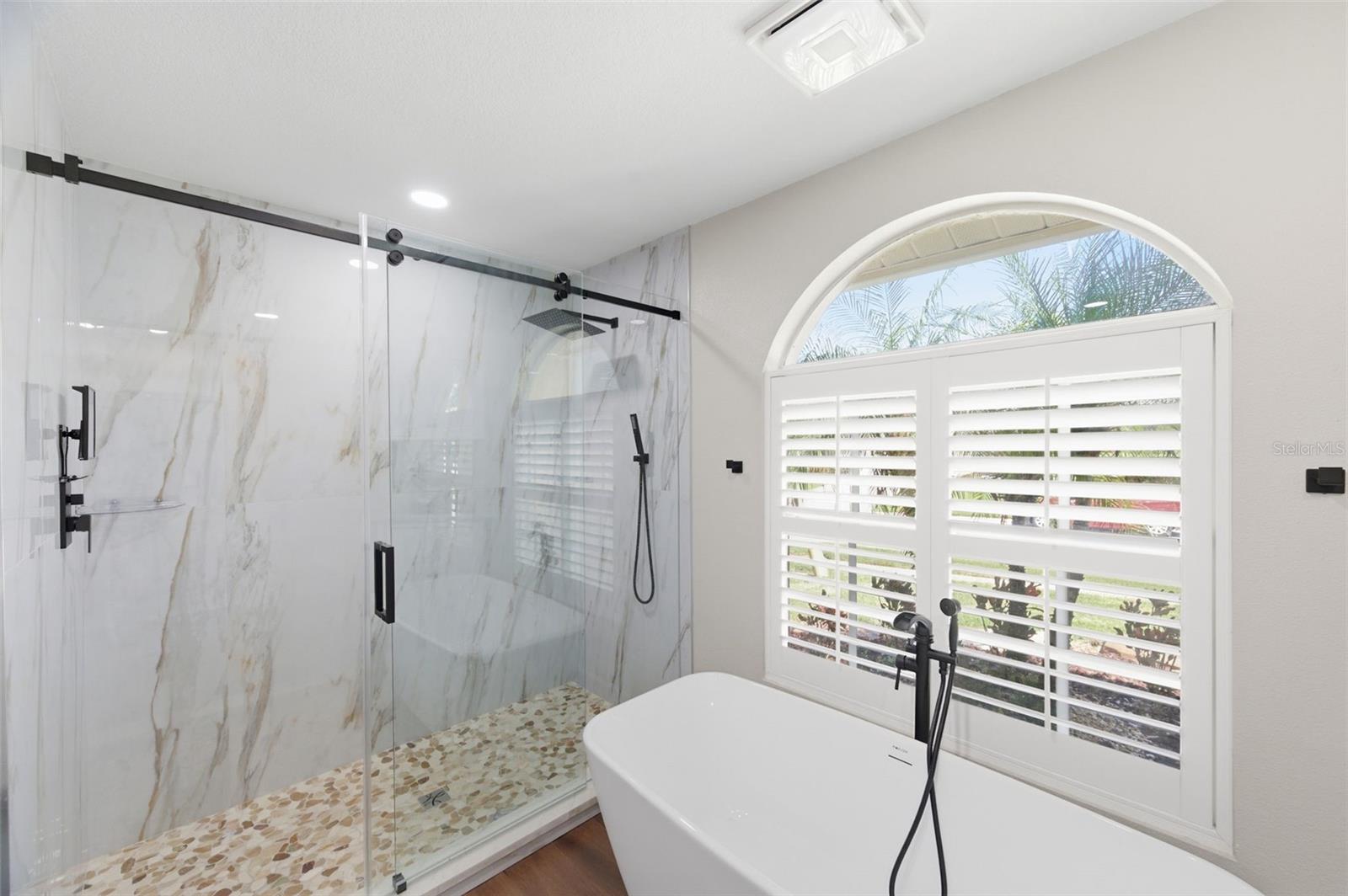 Primary En-Suite Bathroom