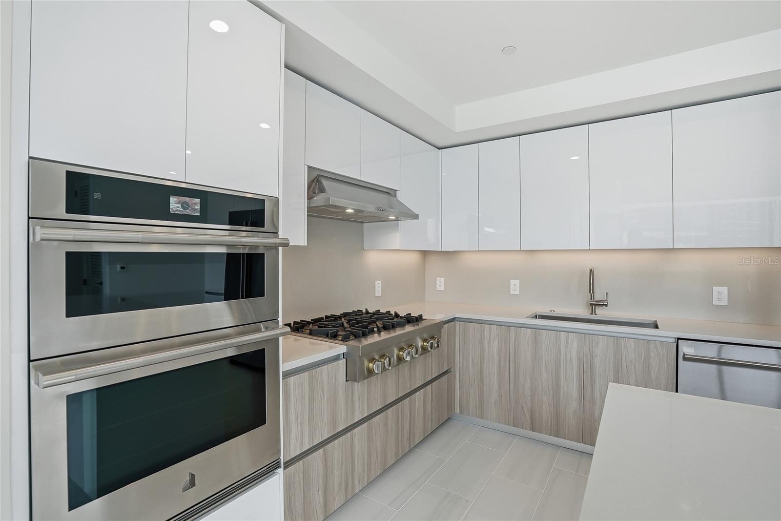 Convection Microwave and wall oven