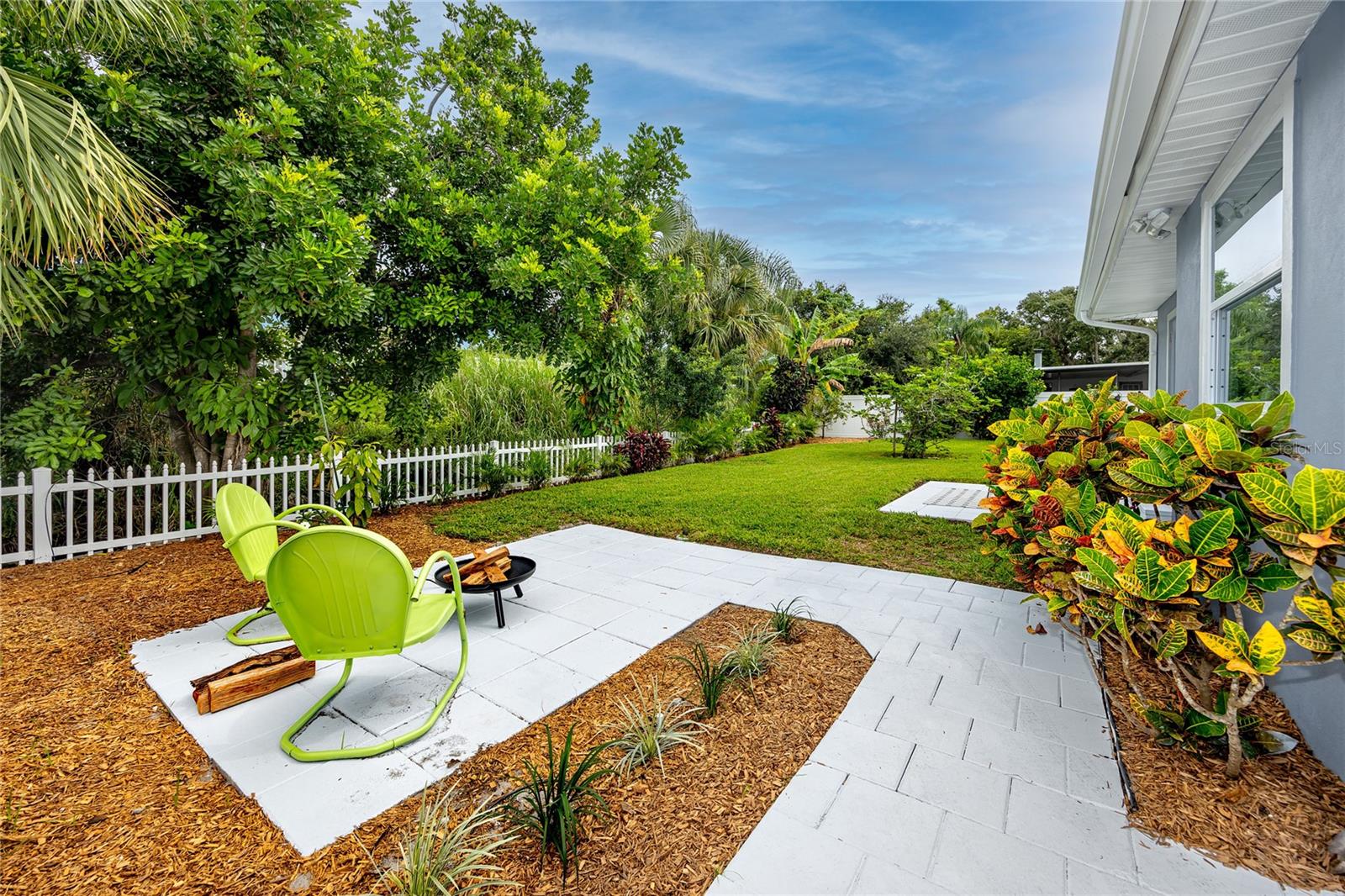 Nice outdoor seating