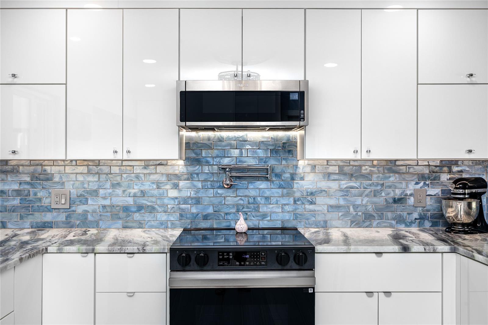 Backsplash & Cabinetry