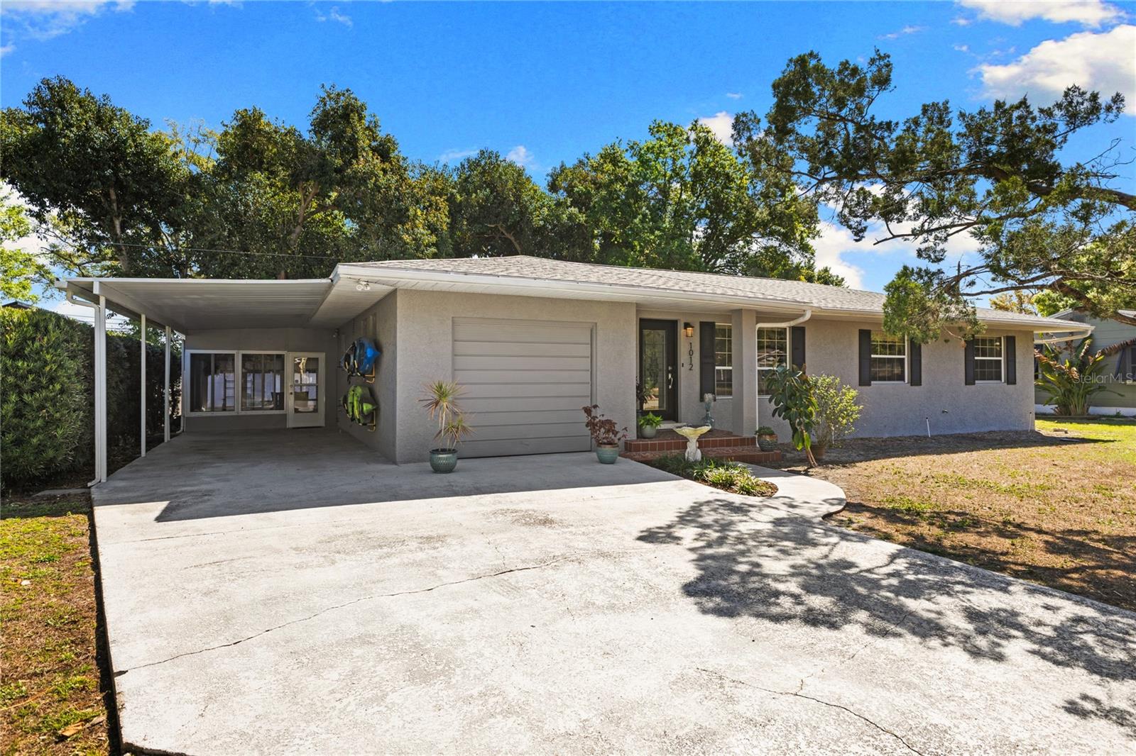 Welcome to 1012 Freemont St S