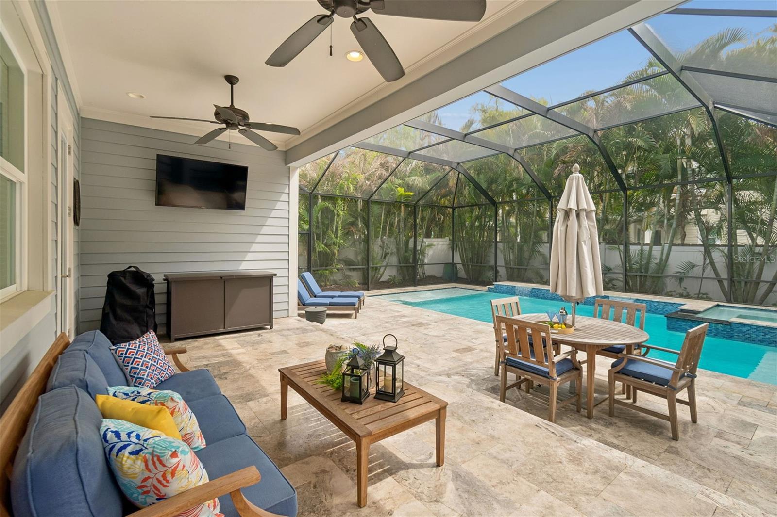 Covered Lanai with Travertine Pavers