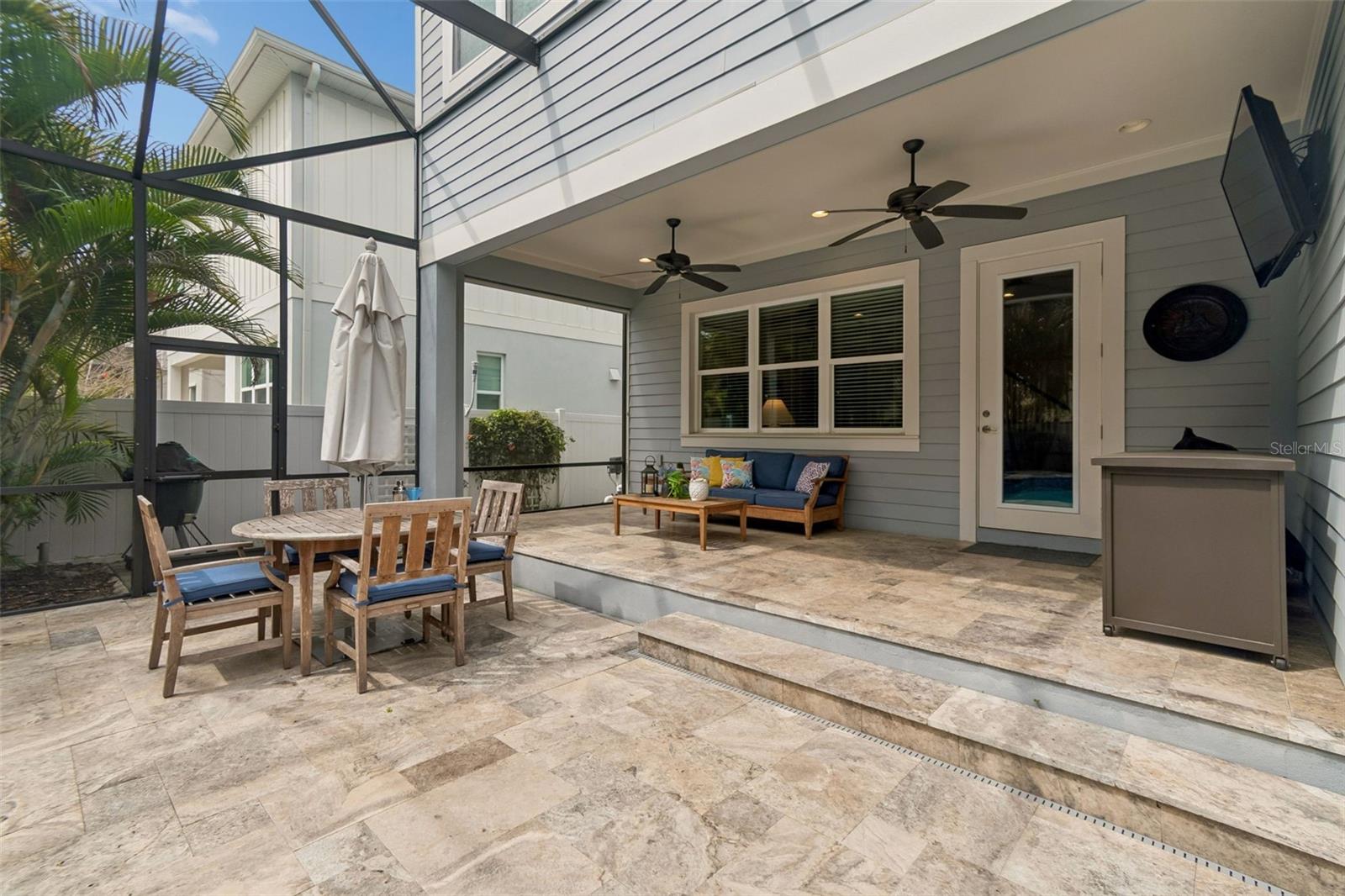 Covered Lanai with Travertine Pavers