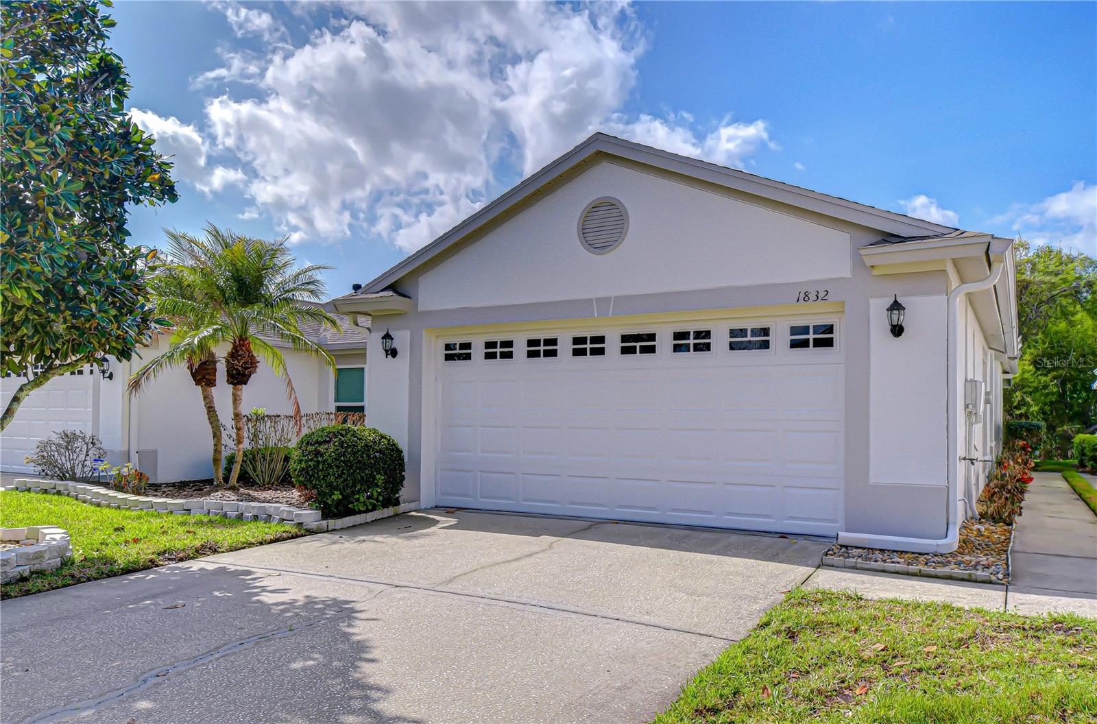 There is space for guests to park as well.