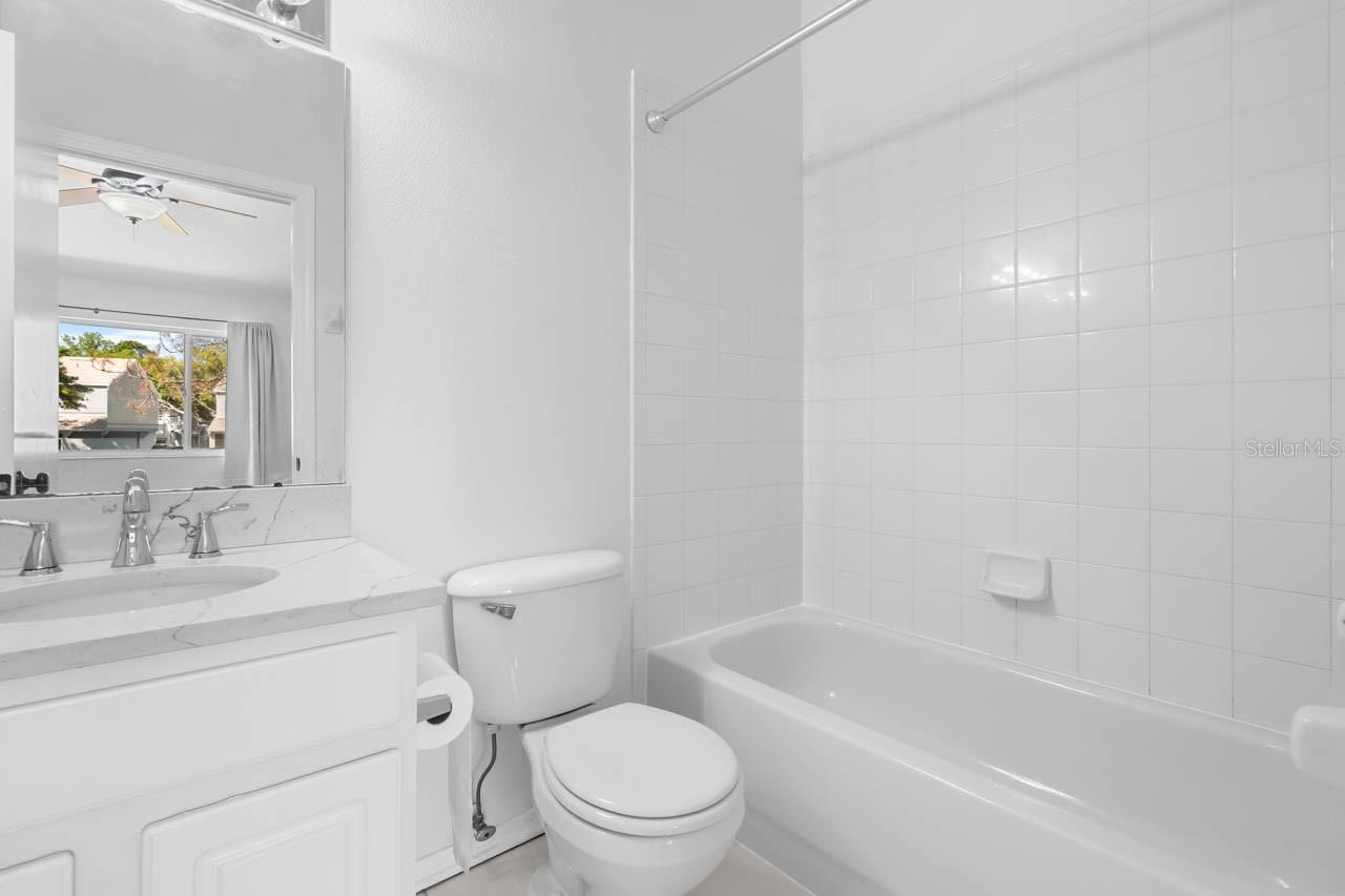 Primary Bath-Quartz vanity top