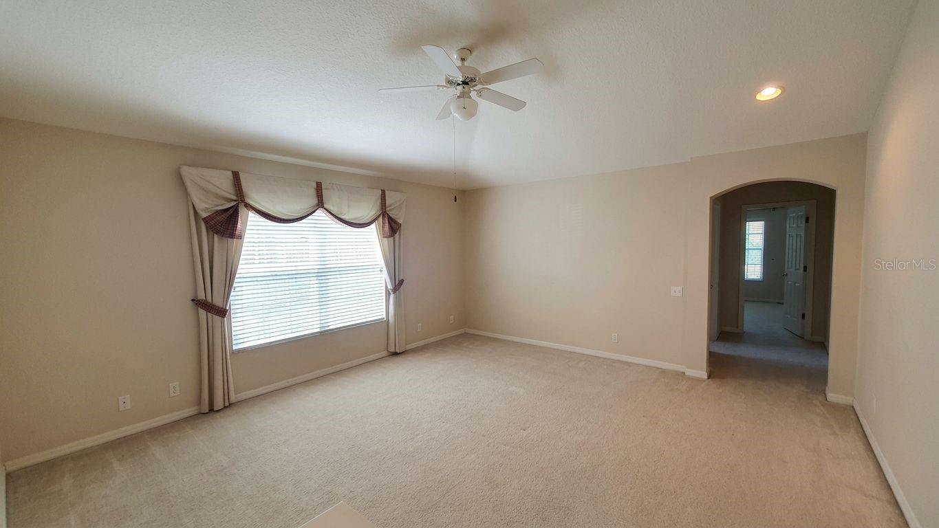 Bonus space - opportunity to create 3rd bedroom