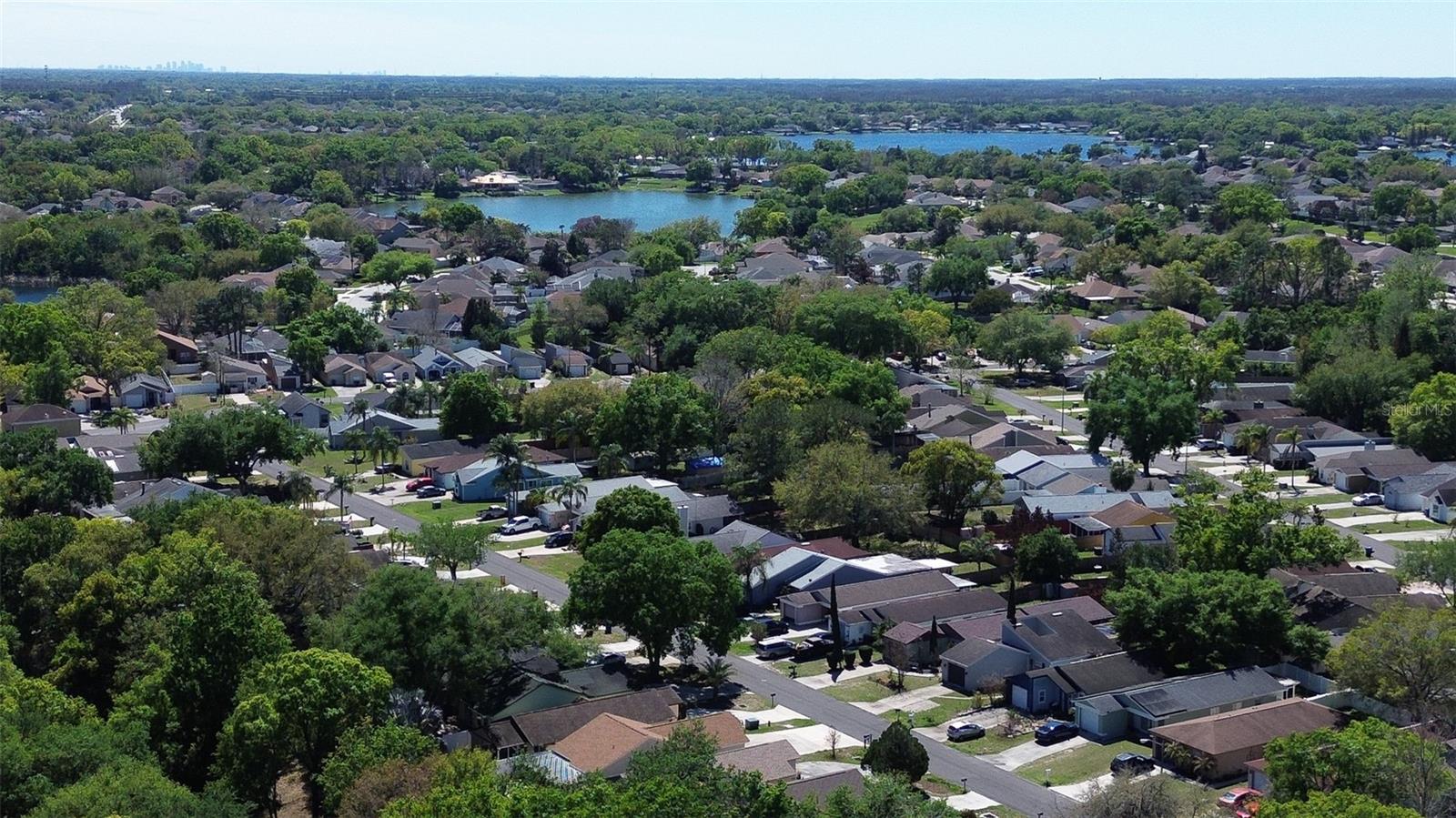 Access to chain of lakes from your back yard