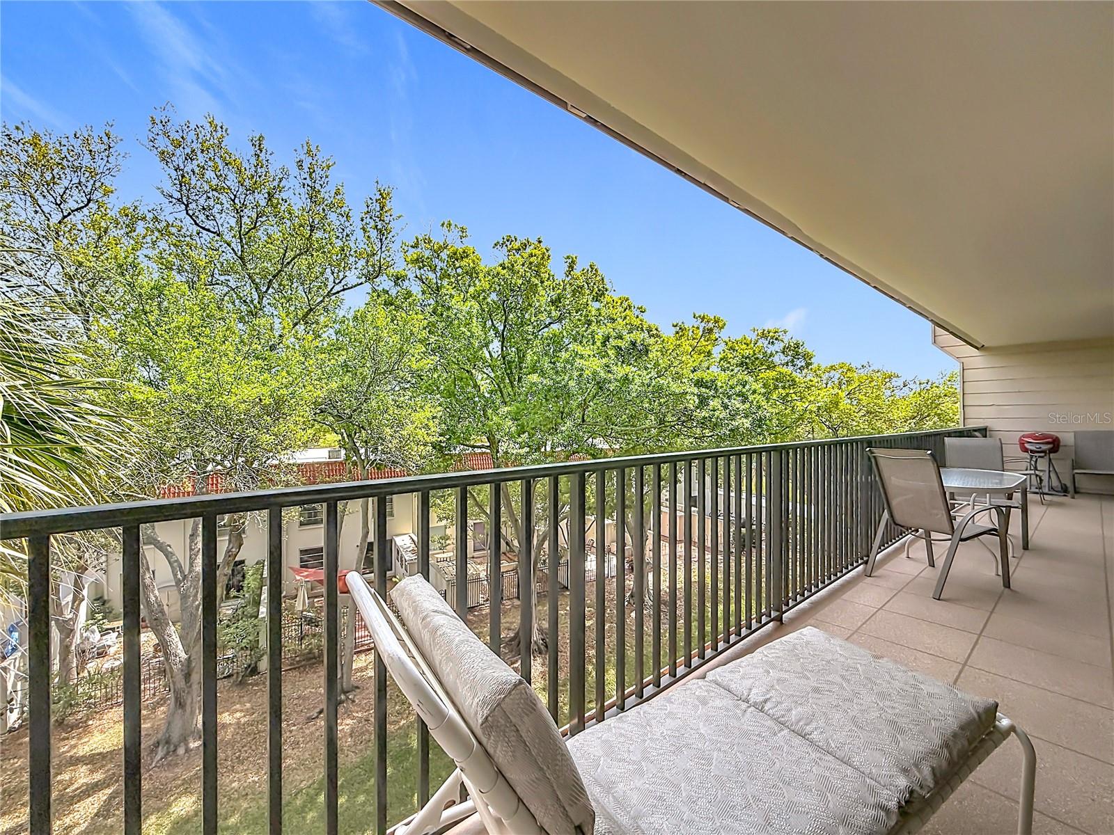 2700 Bayshore 9302, balcony view