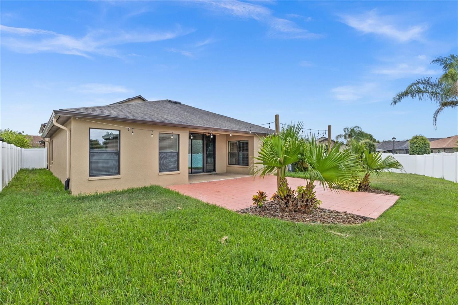Oversized corner lot with fence