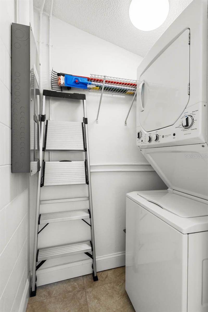 Stackable washer and dryer