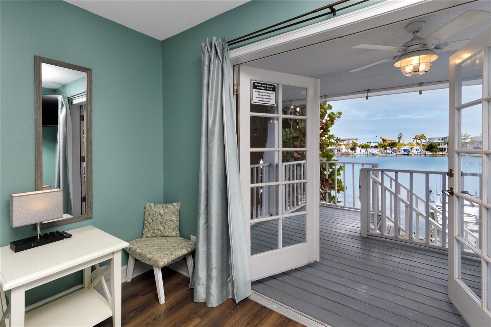 Primary with deck access