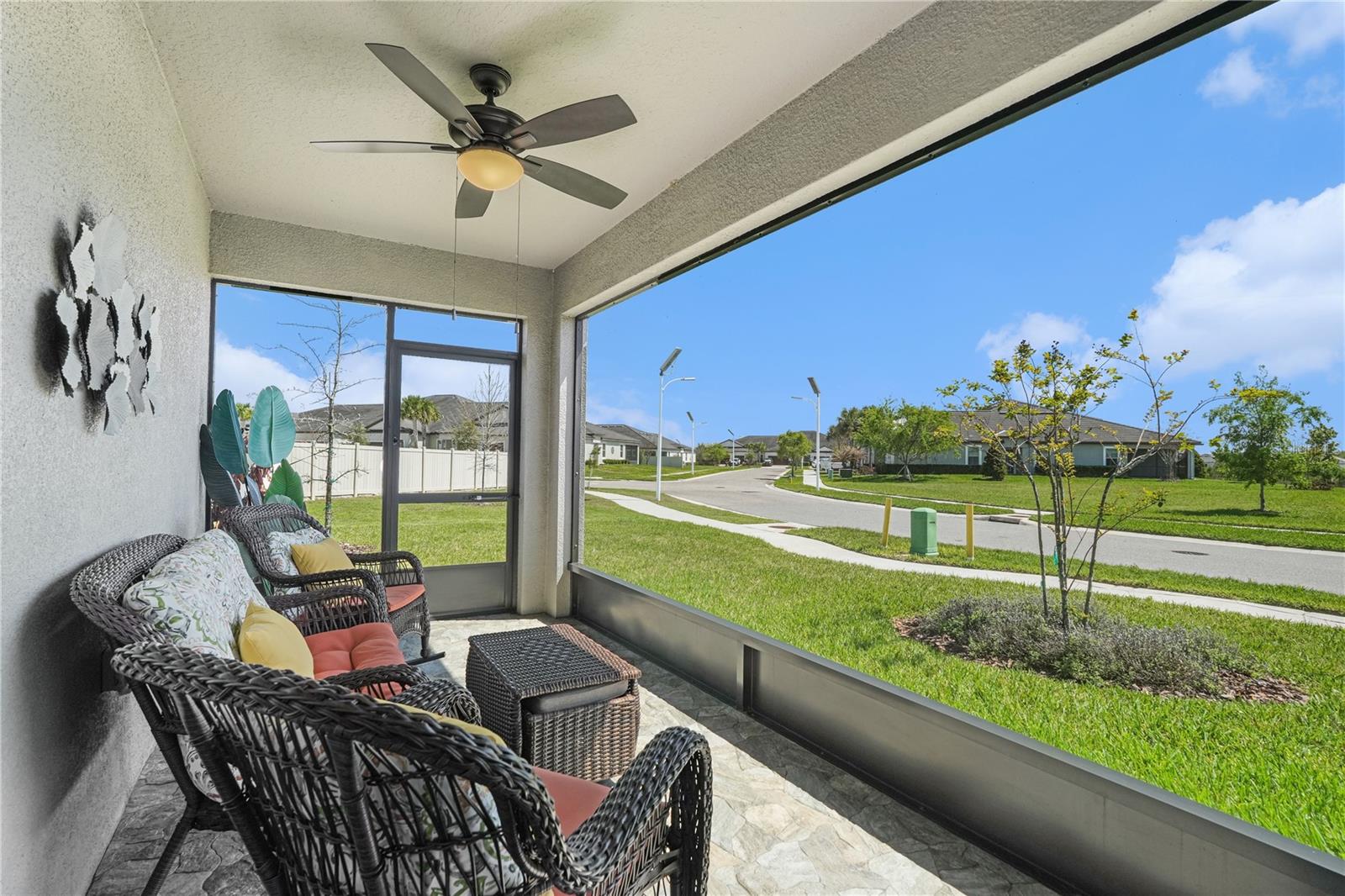 Covered screened lanai offers a panoramic line of sight!