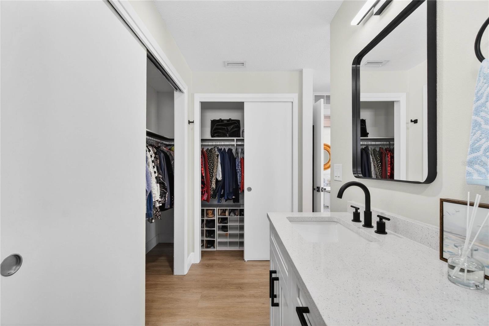 primary bathroom en suite