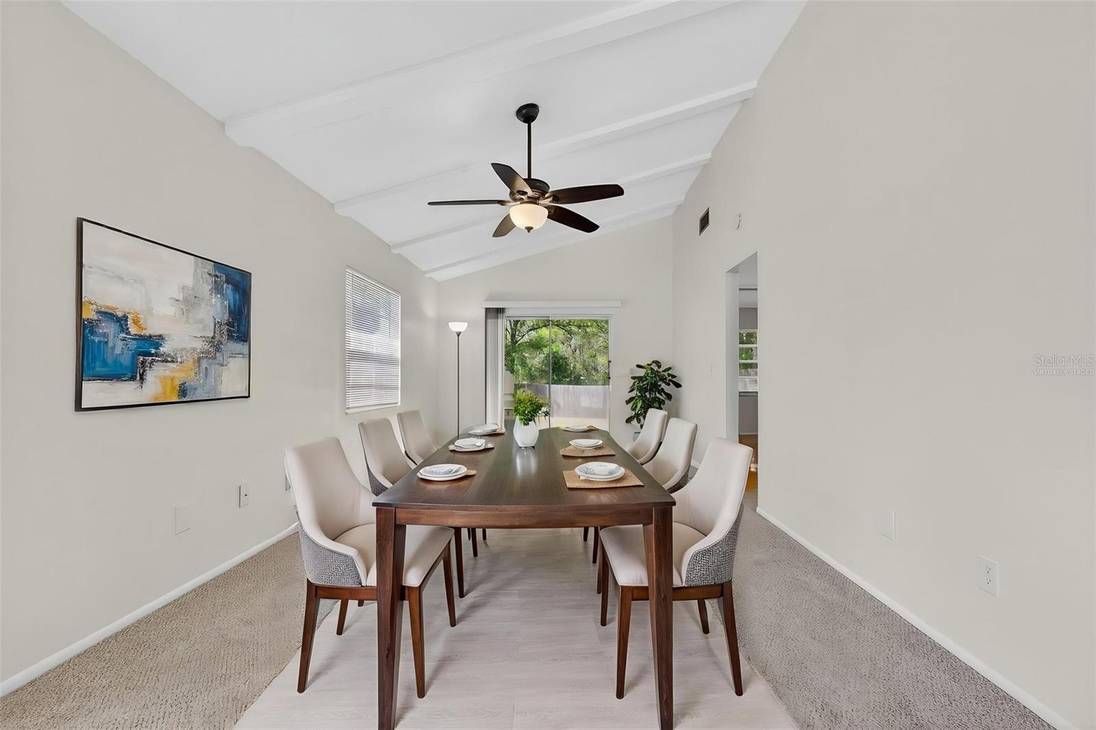 One or more photo(s) have been virtually staged.