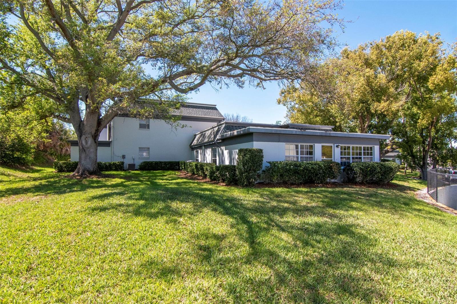 Backyard/Exterior Rear