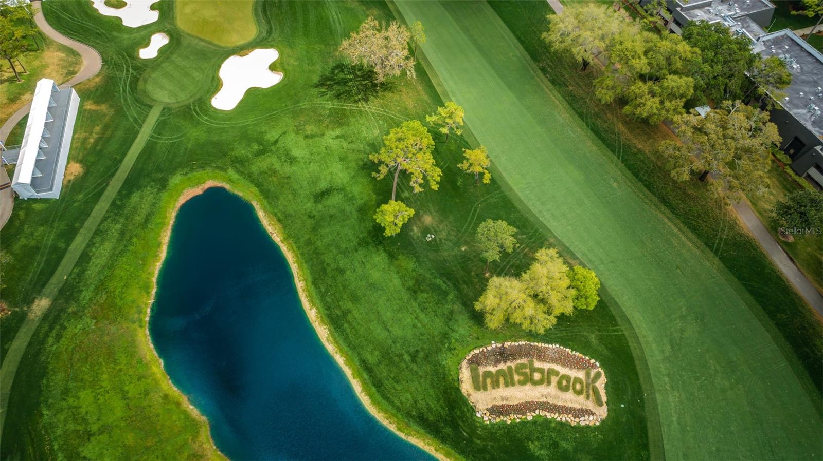 Innisbrook Golf Course is nearby.
