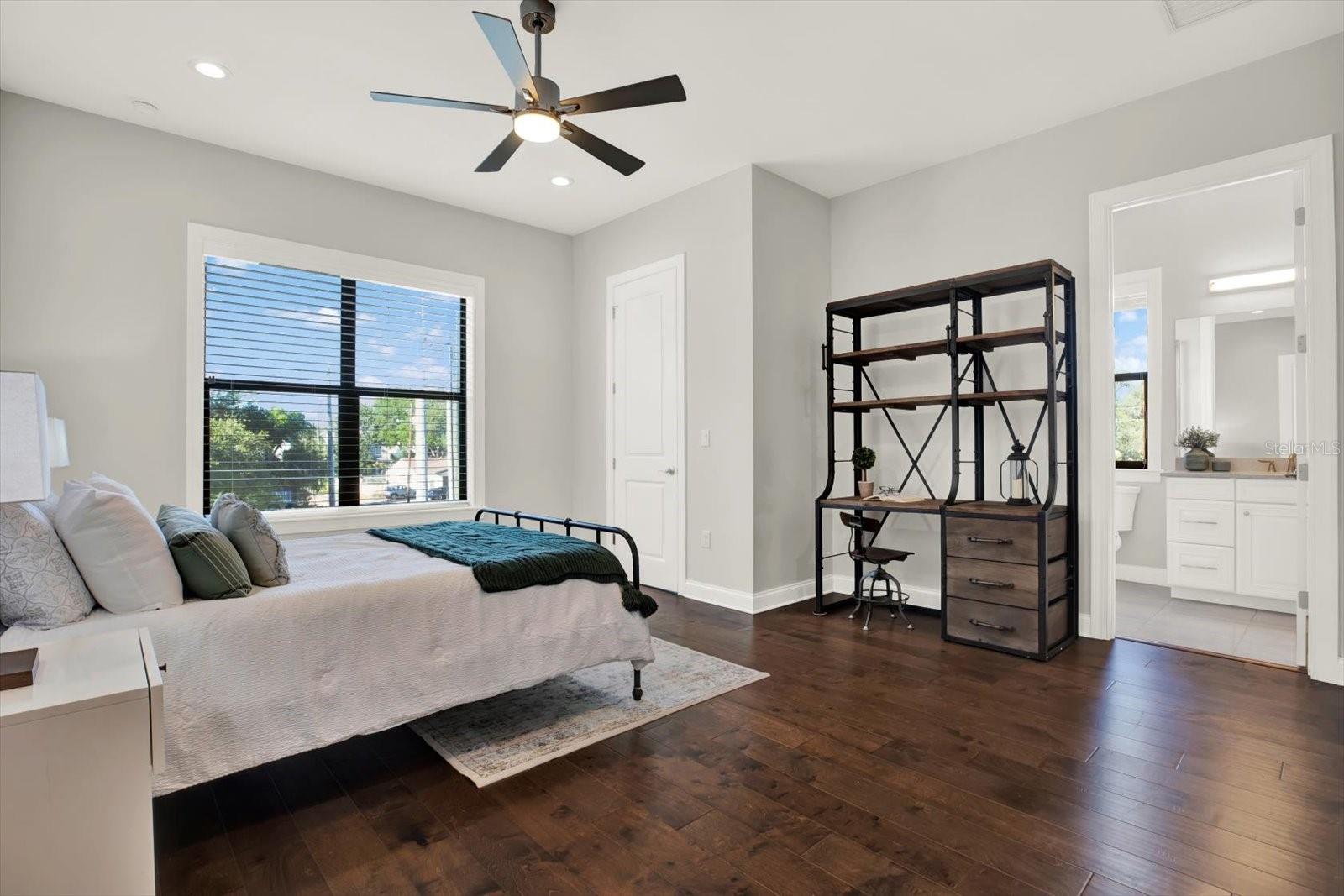 5th Bedroom with ensuite.